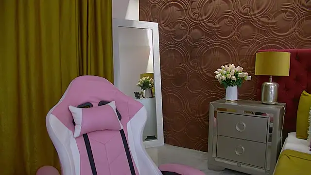 Snapshot of IrisMonn chatting on February 7, 2025, 5:52 am IrisMonn online show from February 7, 2025, 5:52 am