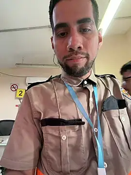 EnriquePersian197 online show from April 24, 2026, 12:01 am