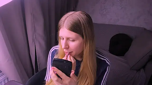 Snapshot of kirraa_ chatting on March 9, 2025, 6:54 pm kirraa online show from March 9, 2025, 6:54 pm