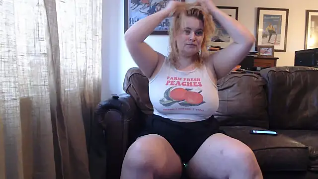 JosieAndYou online show from March 21, 2025, 5:23 pm