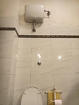 Snapshot of Porco81cazzo chatting on December 17, 2025, 7:08 pm Porco81cazzo online show from December 17, 2025, 7:08 pm