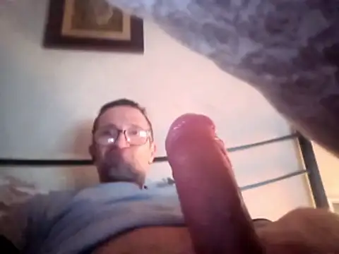 Snapshot of Porco81cazzo chatting on January 7, 2026, 11:54 pm Porco81cazzo online show from January 7, 2026, 11:54 pm