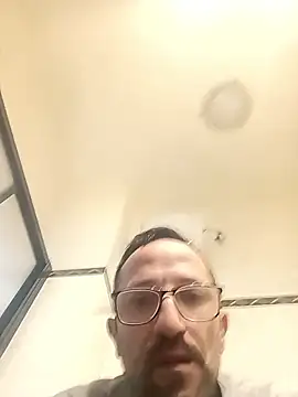 Snapshot of Porco81cazzo chatting on January 11, 2026, 9:49 am Porco81cazzo online show from January 11, 2026, 9:49 am