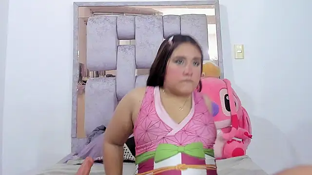 melyescobar online show from October 3, 2025, 3:30 am