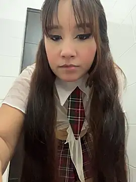 Snapshot of melyescobar chatting on April 25, 2026, 3:53 am melyescobar online show from April 25, 2026, 3:53 am