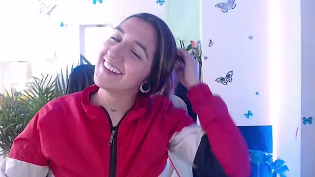 Snapshot of Lia-mitch chatting on September 23, 2025, 5:42 pm Lia-mitch online show from September 23, 2025, 5:42 pm