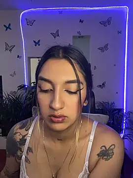 Snapshot of Lia-mitch chatting on July 10, 2026, 7:14 pm Lia-mitch online show from July 10, 2026, 7:14 pm