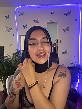 Snapshot of Lia-mitch chatting on July 24, 2026, 7:10 pm Lia-mitch online show from July 24, 2026, 7:10 pm