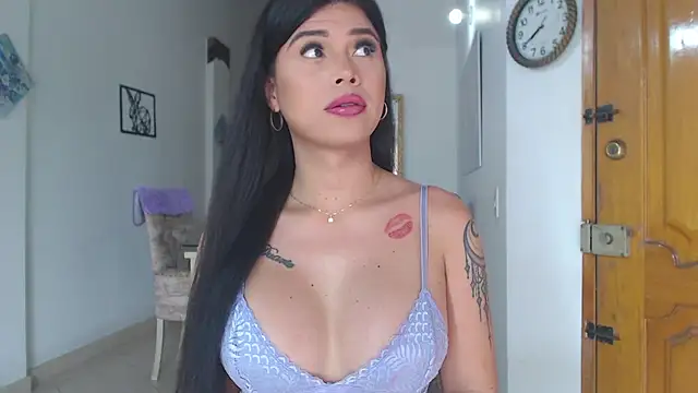 Snapshot of divinepleasury chatting on January 19, 2026, 4:11 pm divinepleasury online show from January 19, 2026, 4:11 pm