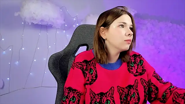 Snapshot of AliceSunday chatting on February 11, 2025, 2:13 pm AliceSunday online show from February 11, 2025, 2:13 pm