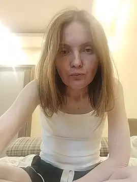 Snapshot of PamelaRisessss chatting on June 6, 2026, 4:34 pm PamelaRisessss online show from June 6, 2026, 4:34 pm