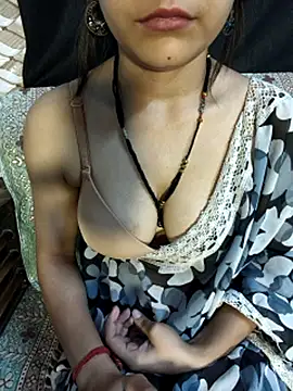 Snapshot of Bulbul_02 chatting on April 23, 2026, 12:29 pm Bulbul 02 online show from April 23, 2026, 12:29 pm