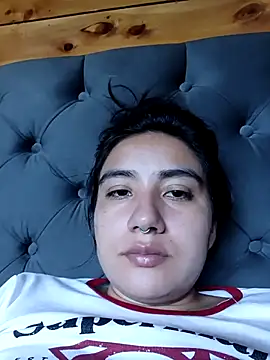 Snapshot of Hellen_Alex chatting on September 11, 2025, 2:28 pm Hellen Alex online show from September 11, 2025, 2:28 pm