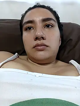 Snapshot of Hellen_Alex chatting on October 5, 2025, 3:36 pm Hellen Alex online show from October 5, 2025, 3:36 pm