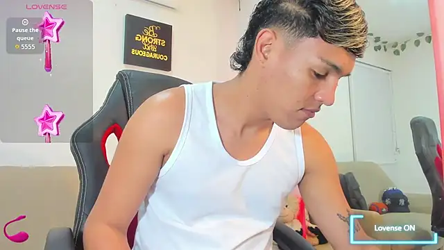 Snapshot of ryan_carter08 chatting on November 15, 2025, 3:10 am ryan carter08 online show from November 15, 2025, 3:10 am