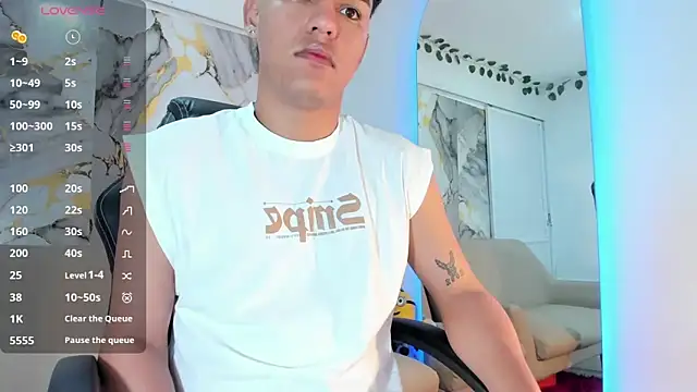 ryan carter08 online show from March 15, 2026, 3:24 am