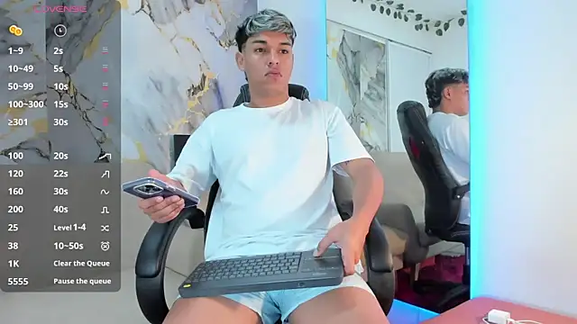 ryan carter08 online show from March 13, 2026, 3:11 am