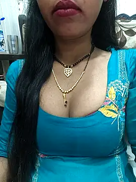 Snapshot of Sharmila-Singh chatting on October 16, 2025, 6:21 am Sharmila-Singh online show from October 16, 2025, 6:21 am