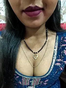 Snapshot of Sharmila-Singh chatting on April 27, 2026, 7:01 pm Sharmila-Singh online show from April 27, 2026, 7:01 pm