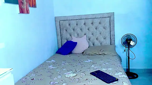 Snapshot of Criss_Ariana chatting on January 8, 2026, 5:02 am Criss Ariana online show from January 8, 2026, 5:02 am