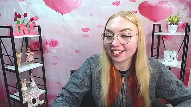 Snapshot of BeatriceFly chatting on April 25, 2026, 1:41 pm BeatriceFly online show from April 25, 2026, 1:41 pm