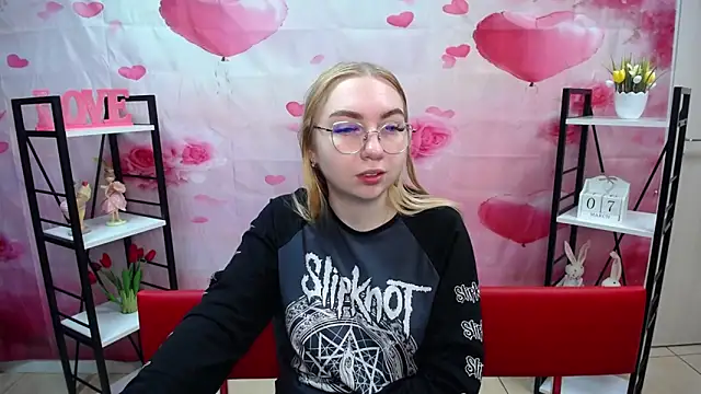 BeatriceFly online show from March 7, 2026, 1:27 pm