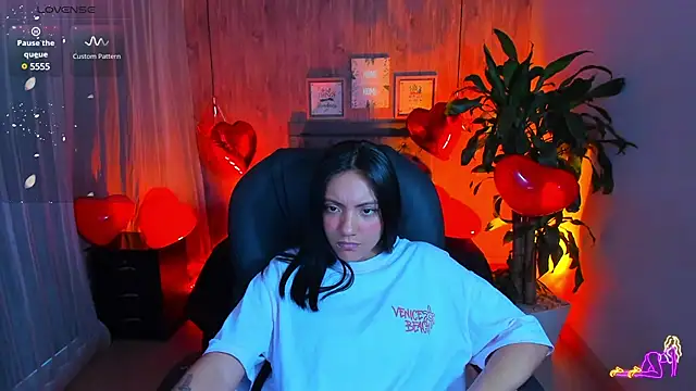 Snapshot of miichael_black chatting on February 14, 2025, 9:32 pm miichael black online show from February 14, 2025, 9:32 pm