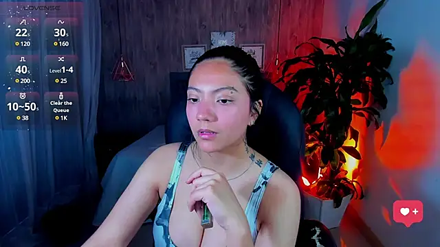 Snapshot of miichael_black chatting on March 5, 2025, 2:01 pm miichael black online show from March 5, 2025, 2:01 pm