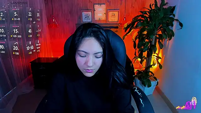 Snapshot of miichael_black chatting on February 19, 2025, 4:22 pm miichael black online show from February 19, 2025, 4:22 pm