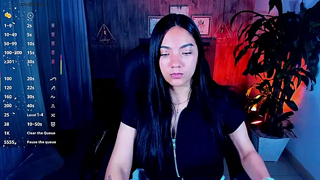 Snapshot of miichael_black chatting on November 2, 2025, 8:47 pm miichael black online show from November 2, 2025, 8:47 pm