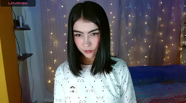 victoria-henaoo online show from February 16, 2025, 2:31 am