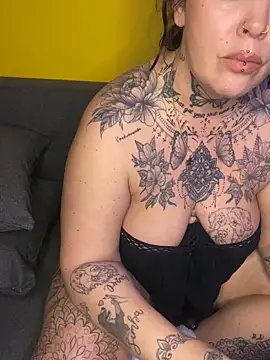 blondy40 online show from February 12, 2026, 11:26 pm