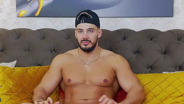 Snapshot of DustinKeent chatting on February 3, 2025, 9:19 am DustinKeent online show from February 3, 2025, 9:19 am