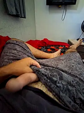 mfreitas005 online show from February 25, 2026, 4:07 pm