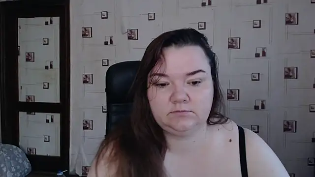 TasyaBigTTs online show from December 2, 2025, 8:27 am