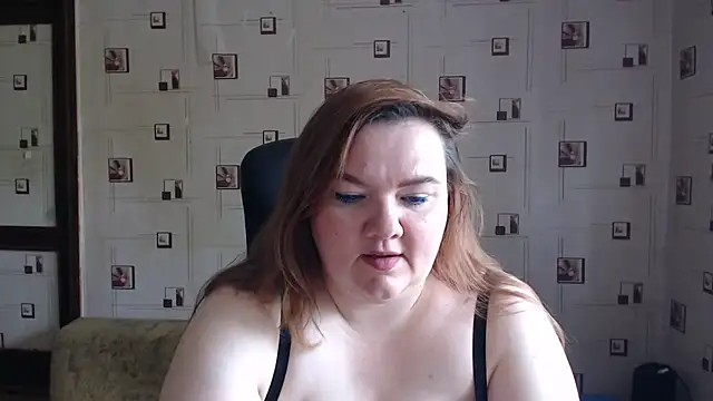 Snapshot of TasyaBigTTs chatting on July 19, 2026, 9:28 am TasyaBigTTs online show from July 19, 2026, 9:28 am