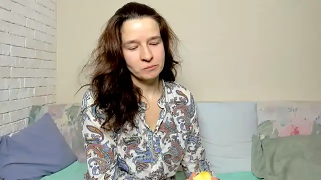 Snapshot of Clear_Angel chatting on February 14, 2026, 4:02 am Clear Angel online show from February 14, 2026, 4:02 am