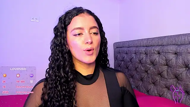 Snapshot of Adhara-zanne chatting on November 23, 2025, 9:41 am Adhara-zanne online show from November 23, 2025, 9:41 am