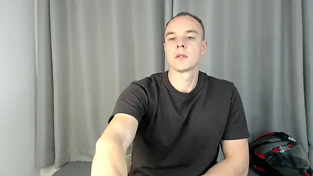 Snapshot of heilgarbest chatting on November 29, 2025, 11:43 am heilgarbest online show from November 29, 2025, 11:43 am