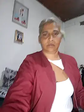 Snapshot of Goodgirlsue_77 chatting on February 16, 2026, 5:00 pm Goodgirlsue 77 online show from February 16, 2026, 5:00 pm