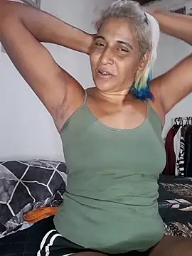 Snapshot of Goodgirlsue_77 chatting on February 13, 2026, 6:02 am Goodgirlsue 77 online show from February 13, 2026, 6:02 am