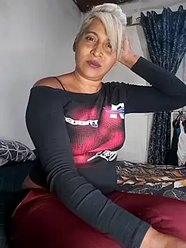 Goodgirlsue 77 online show from June 3, 2026, 4:23 pm