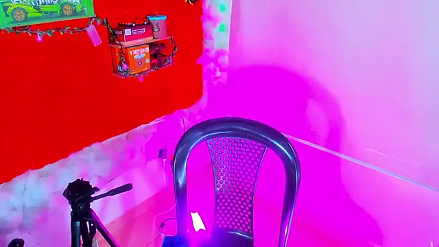 Snapshot of LilOwen_ chatting on September 25, 2025, 7:20 pm LilOwen online show from September 25, 2025, 7:20 pm