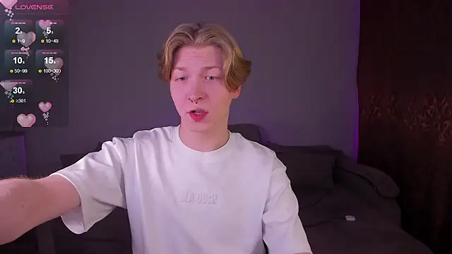 Snapshot of TheMikeSever chatting on February 11, 2026, 9:58 pm TheMikeSever online show from February 11, 2026, 9:58 pm