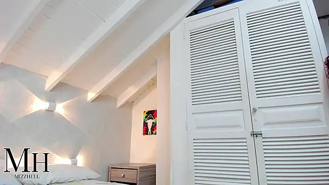 MizzHell online show from November 8, 2025, 1:03 pm