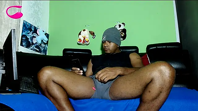 Snapshot of Deleon1995 chatting on February 27, 2025, 3:51 am Deleon1995 online show from February 27, 2025, 3:51 am