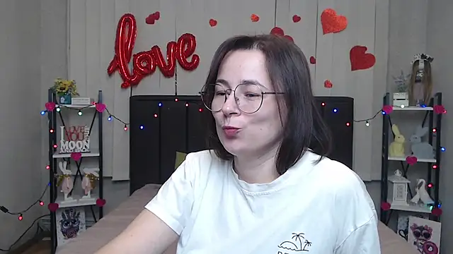 Snapshot of MarieSho chatting on March 15, 2025, 12:25 am MarieSho online show from March 15, 2025, 12:25 am