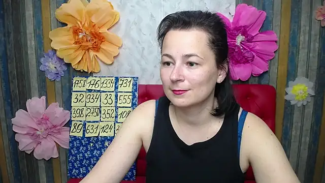 Snapshot of MarieSho chatting on April 21, 2026, 1:42 am MarieSho online show from April 21, 2026, 1:42 am