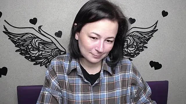 MarieSho online show from April 13, 2026, 5:06 pm