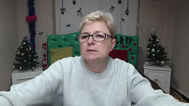 EmiliaGree online show from January 11, 2026, 6:04 pm